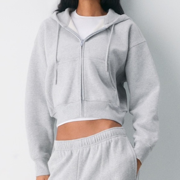 TNA Tops - NWOT Aritzia Cozy Sweatfleece Boyfriend Boxy Zip Hoodie